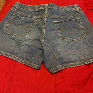 Women’s jeans shorts